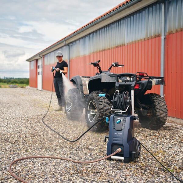 NILFISK MC 2C 120/520 XT HIGH PRESSURE WASHER - Image 4